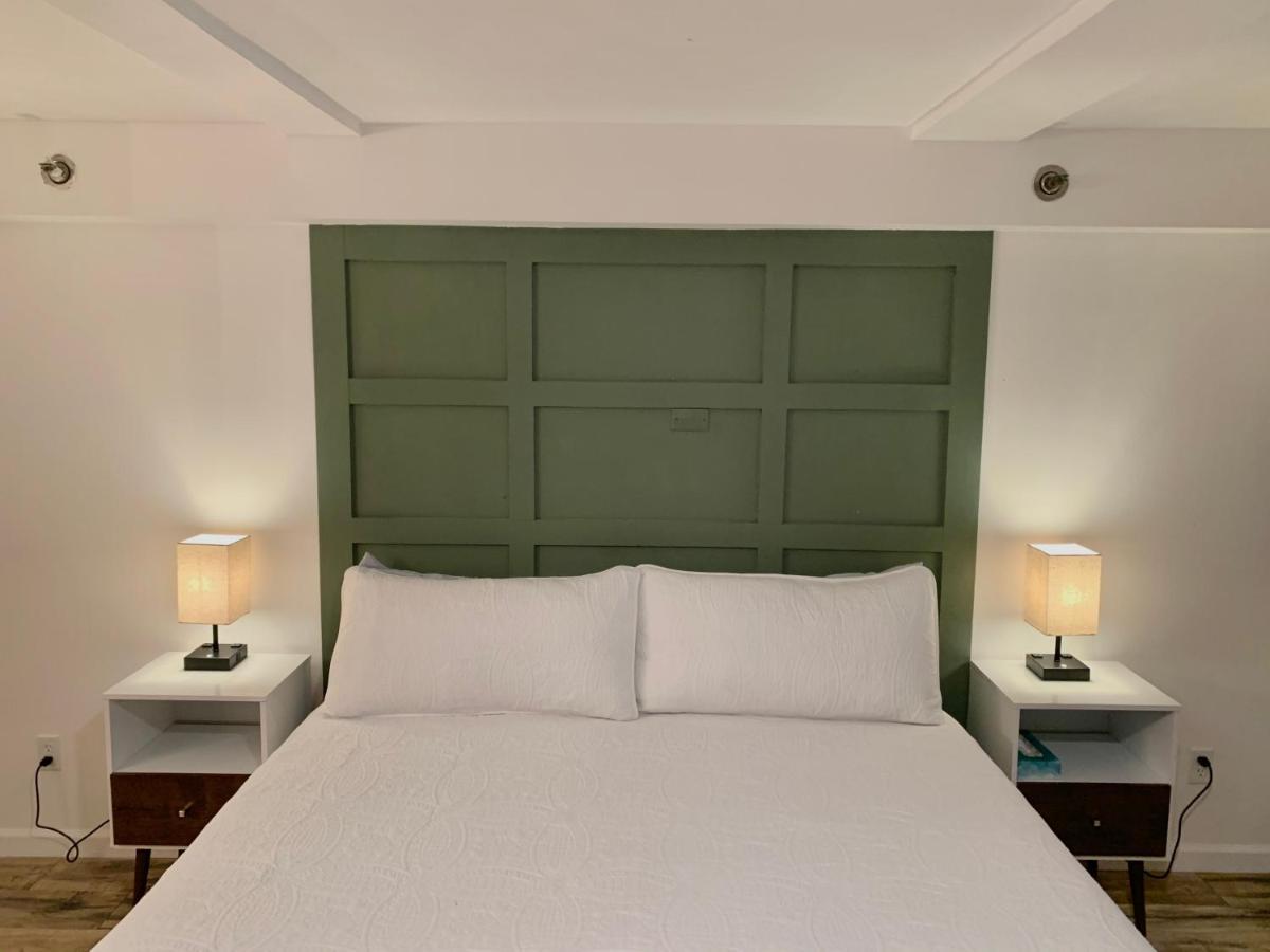The Brooks Hotel Restaurant And Lounge Уоллес Экстерьер фото