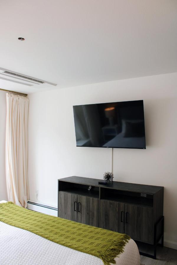 The Brooks Hotel Restaurant And Lounge Уоллес Экстерьер фото