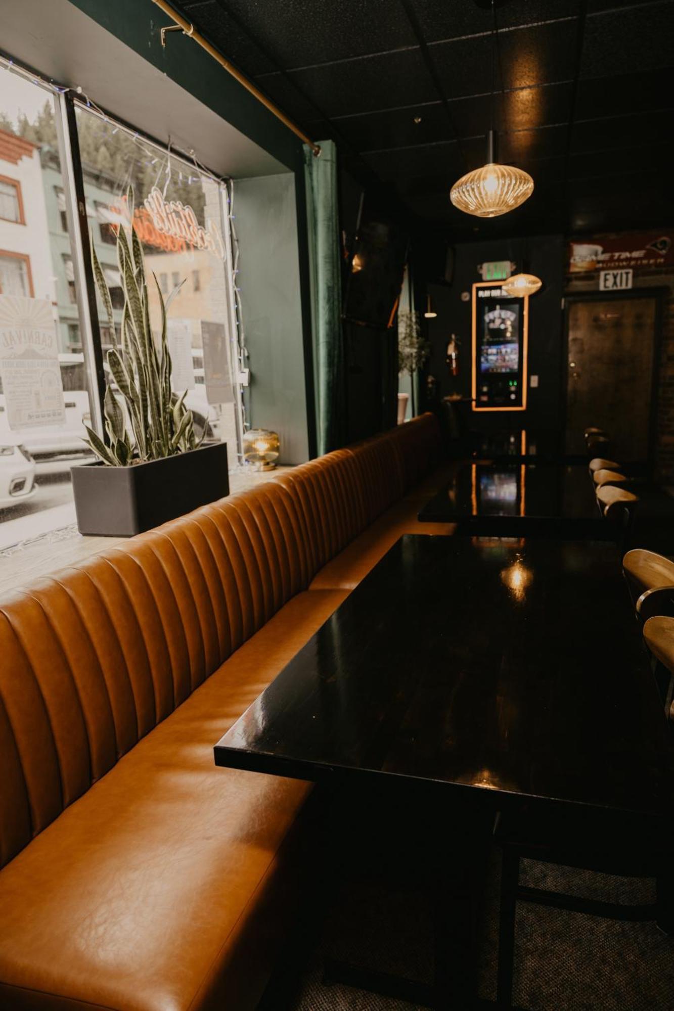The Brooks Hotel Restaurant And Lounge Уоллес Экстерьер фото